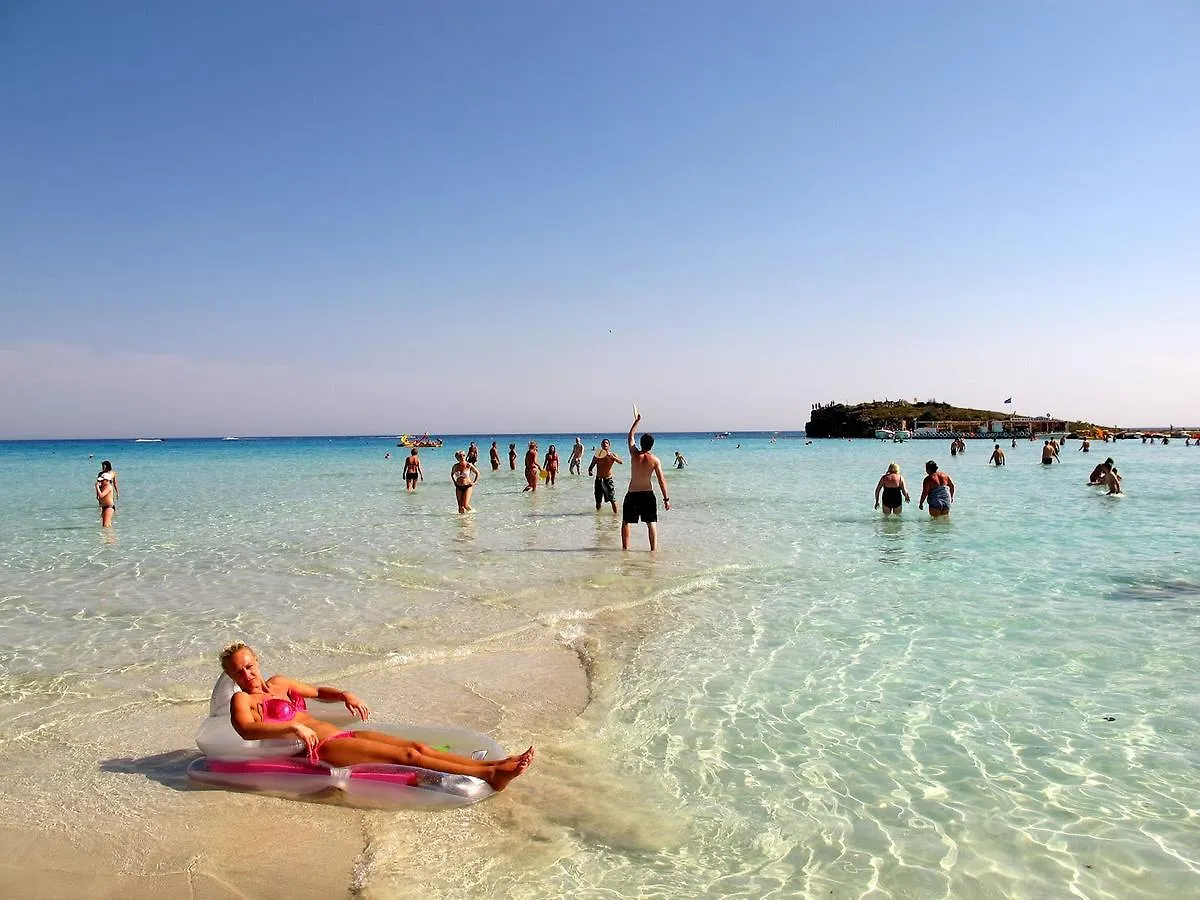 Blue Breeze Luxury Apartment Ayia Napa